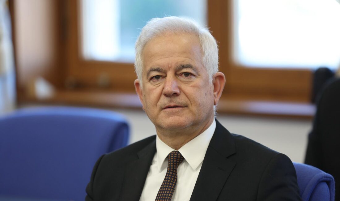 CHP’li İsmet Güneşhan: “Okullar Akp’nin Siyasi Propaganda Sahnesi Değildir!” Çanakkale