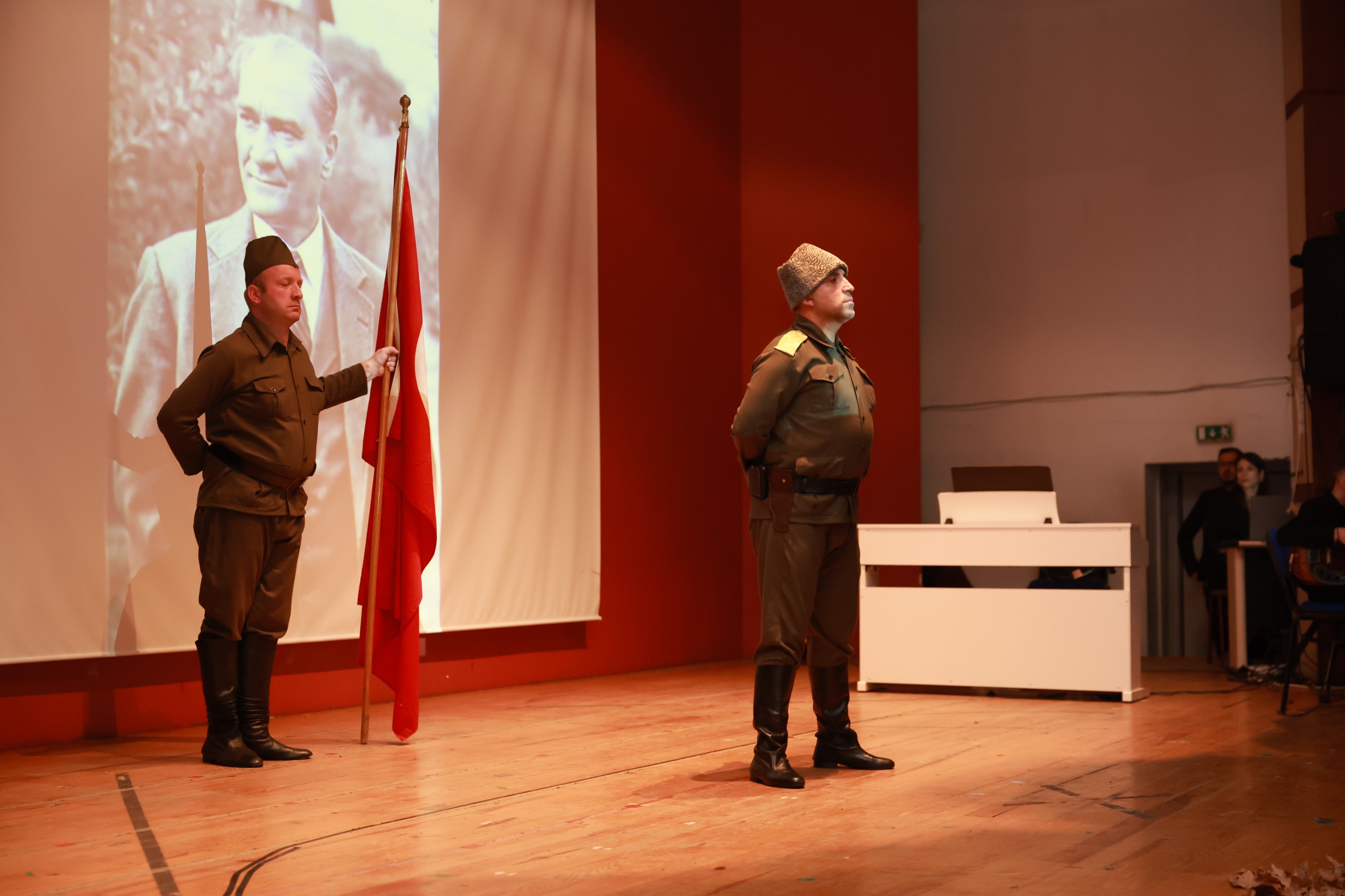 Atatürk, Derince’de Saygı ve Özlemle Anıldı Cumhuriyetimizin kurucusu Gazi Mustafa