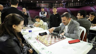 6. Geleneksel 29 Ekim Cumhuriyet Kupası Satranç Turnuvası Düzenlendi Küçükçekmece