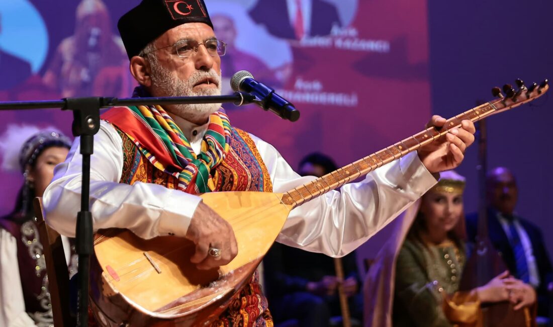 Sözün Ustaları Denizli’de Buluştu Geleneksel aşıklık kültürünü yaşatmak amacıyla Denizli Büyükşehir Belediyesi tarafından düzenlenen