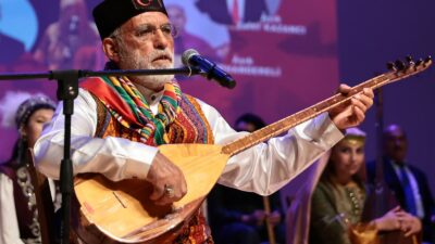 Geleneksel aşıklık kültürünü yaşatmak amacıyla Denizli Büyükşehir Belediyesi tarafından düzenlenen