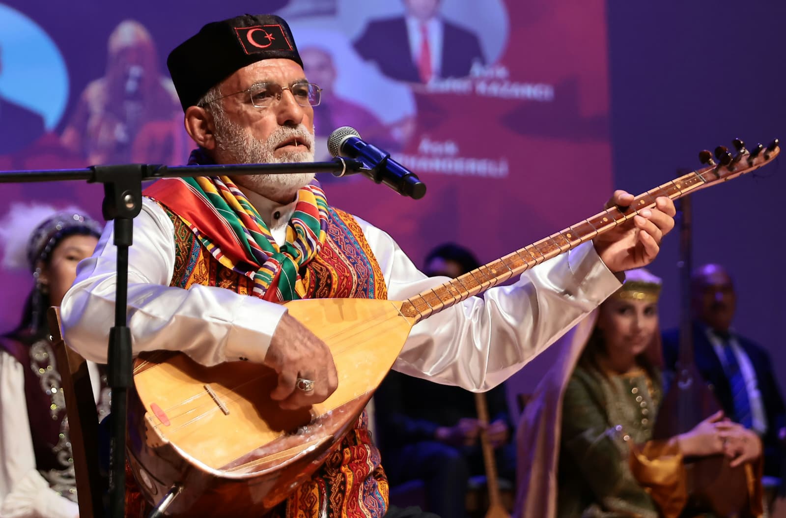 Geleneksel aşıklık kültürünü yaşatmak amacıyla Denizli Büyükşehir Belediyesi tarafından düzenlenen