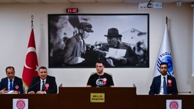 Tuzla Öğrenci Meclisi Yeni Dönemi “Vefa” Temasıyla Açtı Tuzla Öğrenci