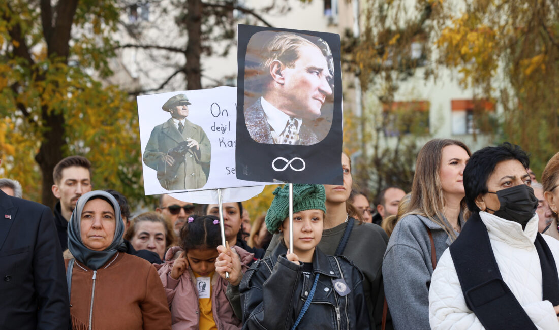Ulu Önder Atatürk, Eskişehirde Saygıyla Anıldı Ulu Önder Gazi Mustafa