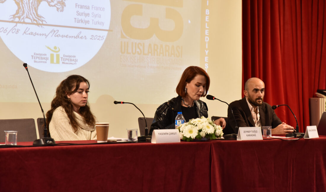 Şiir Buluşması Şair ve Şiir Severleri Bir Araya Getirdi Tepebaşı Belediyesi tarafından düzenlenen 13. Uluslararası Eskişehir Şiir Buluşması etkinliğinin