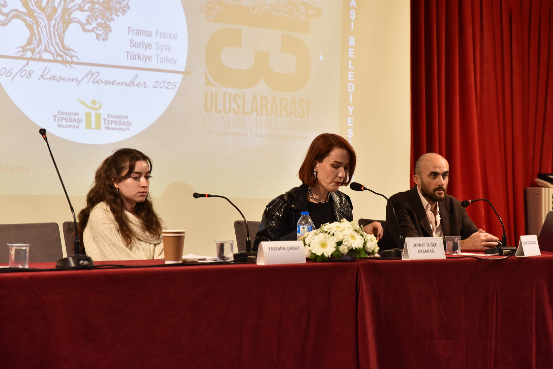 Tepebaşı Belediyesi tarafından düzenlenen 13. Uluslararası Eskişehir Şiir Buluşması etkinliğinin