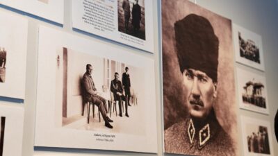 Vatana Adanmış Bir Ömrün İzleri Sergisi, Duygu Dolu Anlara Sahne