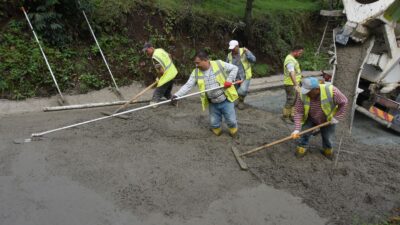 Altınordu’da Kırsal Mahallelere Yatırımlar Sürüyor Altınordu Belediyesi, kırsal mahallelerde yürüttüğü