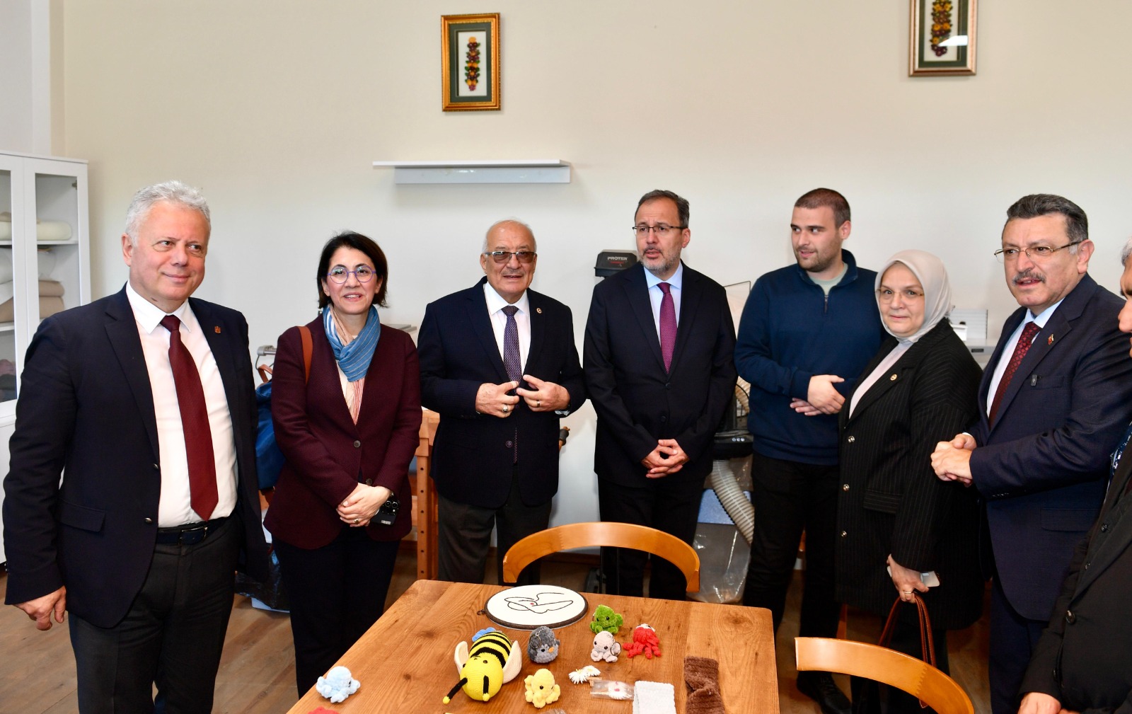 TBMM Heyeti, En Mutlu Köy’ü Ziyaret Etti Türkiye Büyük Millet