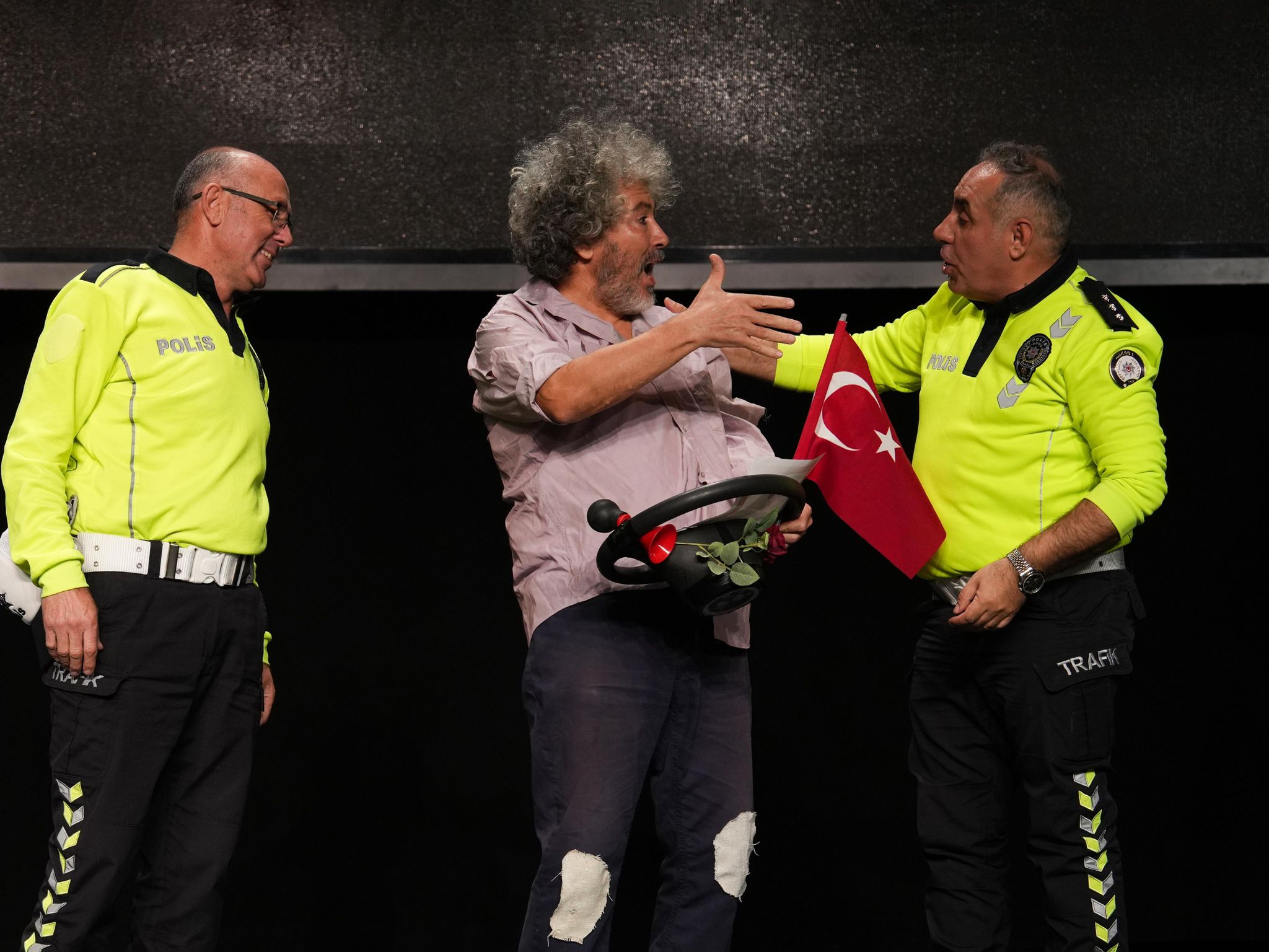 Etimesgut Belediyesi Emekli Tiyatrosu Yeni Sezona Perdelerini Açtı İlk sezonda