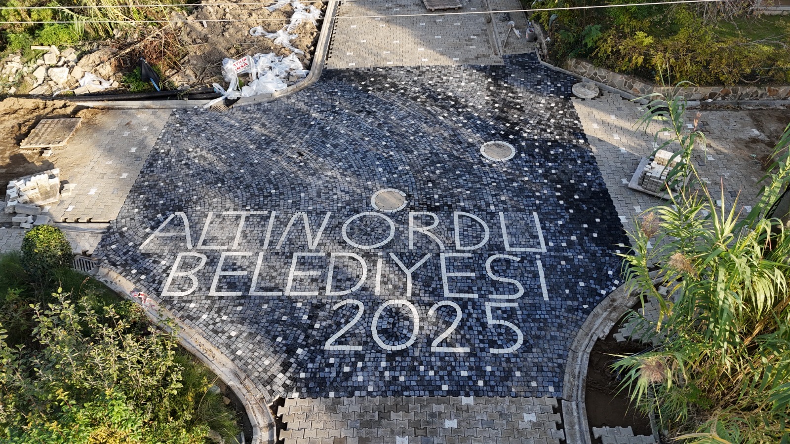 Cumhuriyet Mahallesi, uzun süredir ihtiyaç duyduğu hizmetlere Altınordu Belediye Başkanı