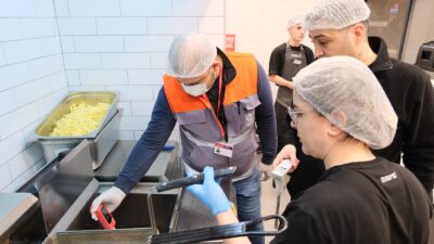 Altınordu Belediyesi Gıda İşletmelerini Denetledi Altınordu Belediyesi ekipleri, kentteki gıda