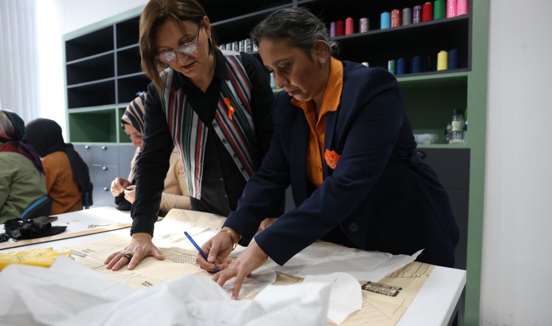 Altınordu Belediyesi’nden Lösemi Hastalarına ve Ailelerine Moral Eli Altınordu Belediyesi, lösemi hastaları ve aileleri için açtığı ‘Ev Tipi