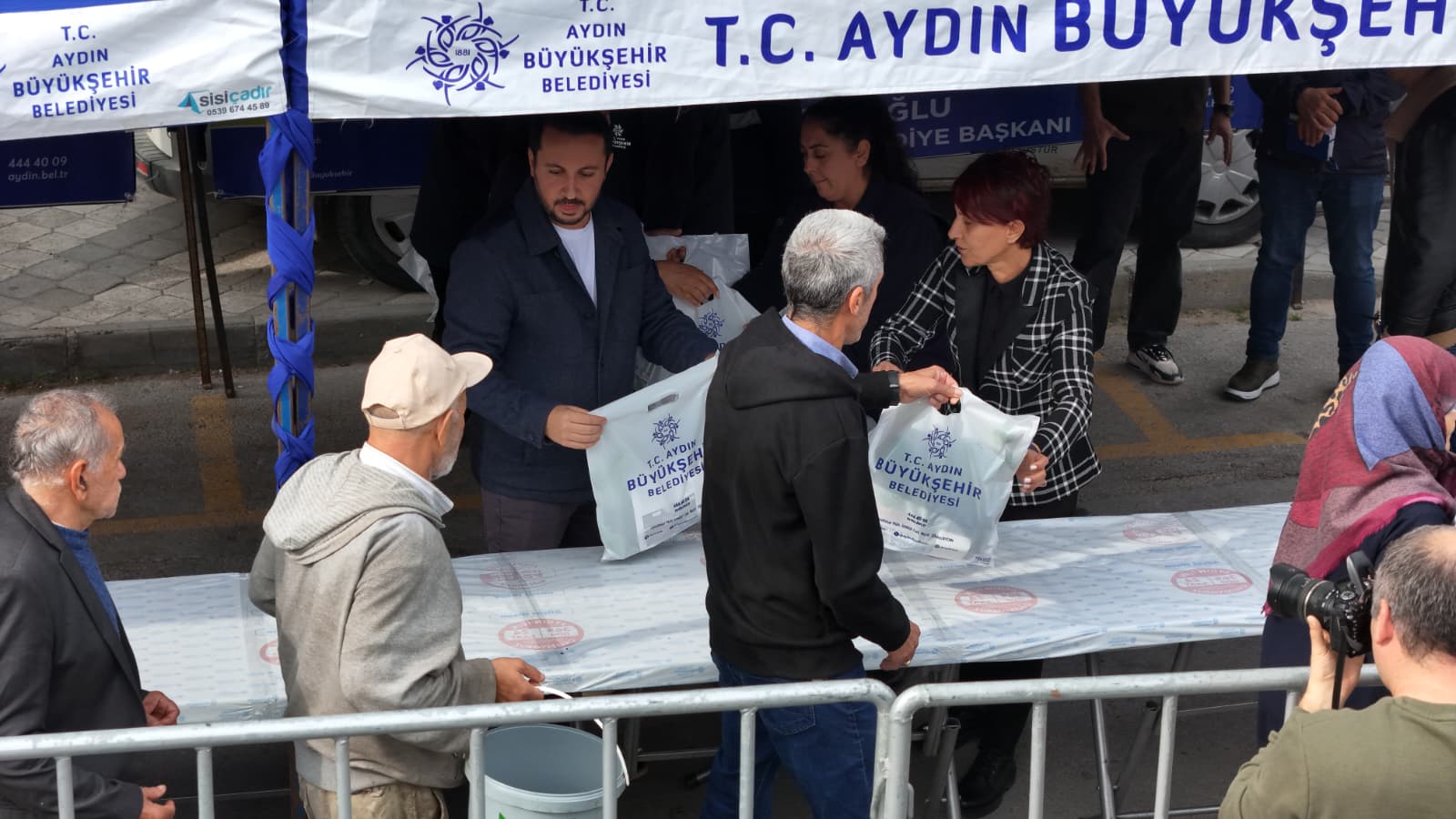 Binlerce Fide Sökeliler İle Buluştu Aydın Büyükşehir Belediyesi’nin yıllardır sürdürdüğü