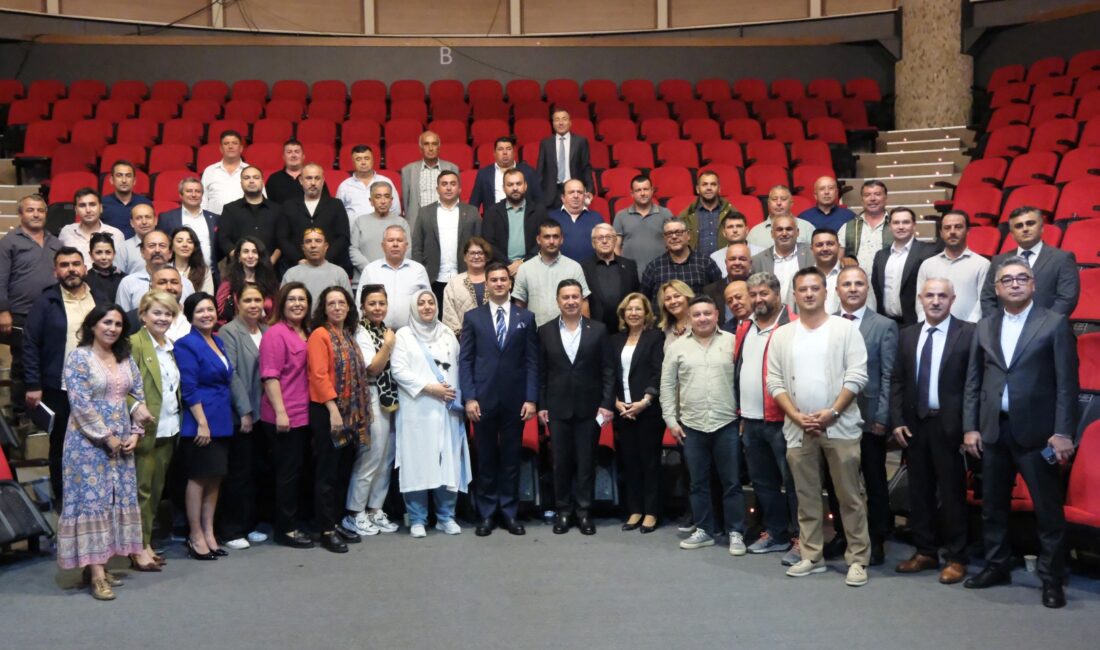 Başkan Ahmet Aras ve Tamer Mandalinci Muhtarlarla Bir Araya Geldi Bodrum Belediye Başkanlığınca düzenlenen ve geleneksel hale gelen aylık muhtarlar