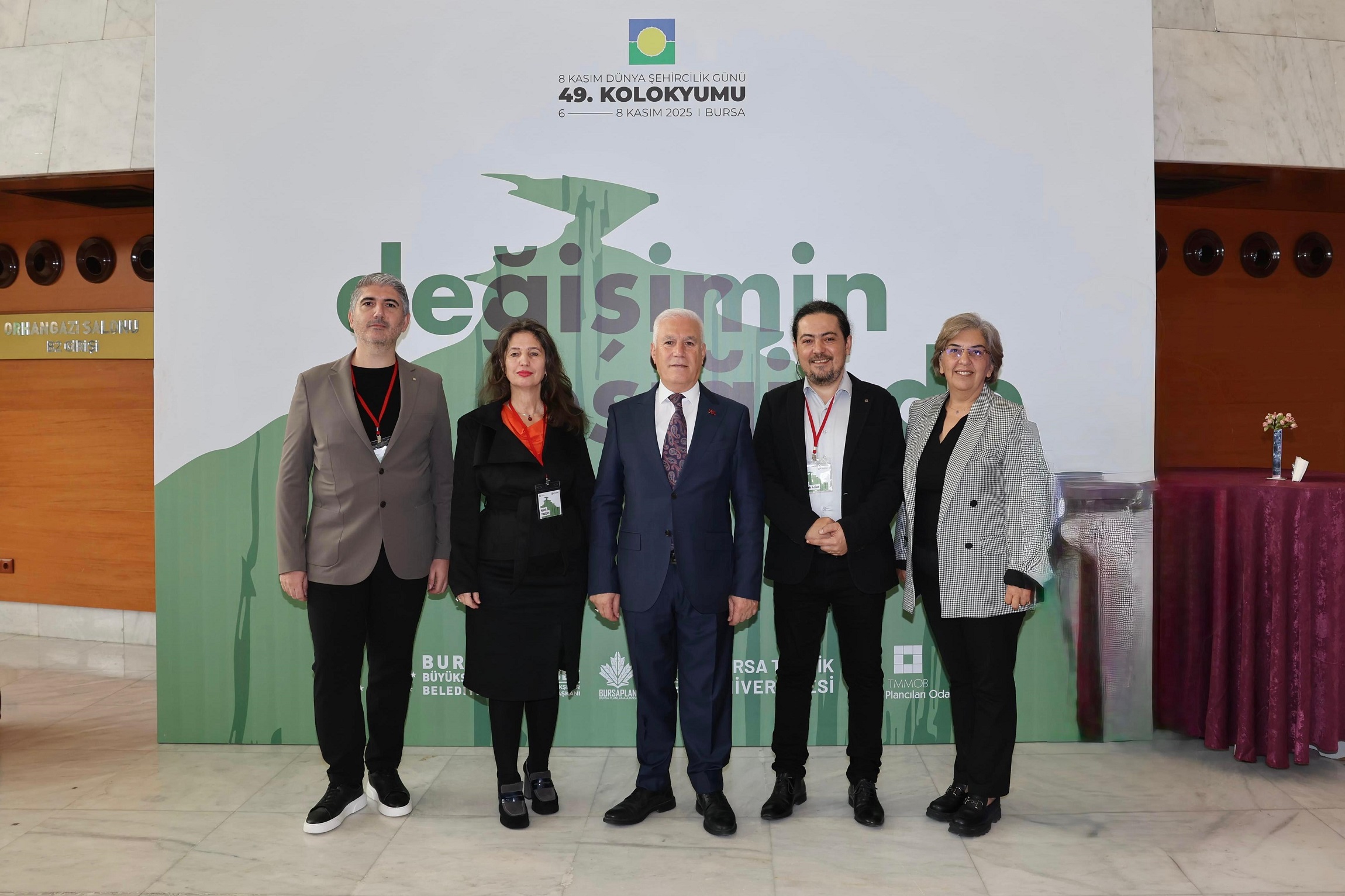 Şehirlerin değişim ve dönüşüm süreçlerine yön verecek fikirlerin tartışıldığı Dünya