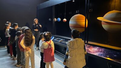 Çiğli’de Miniklerin Uzay Yolculuğu Çiğli Belediyesi, ara tatilde çocuklara unutulmaz