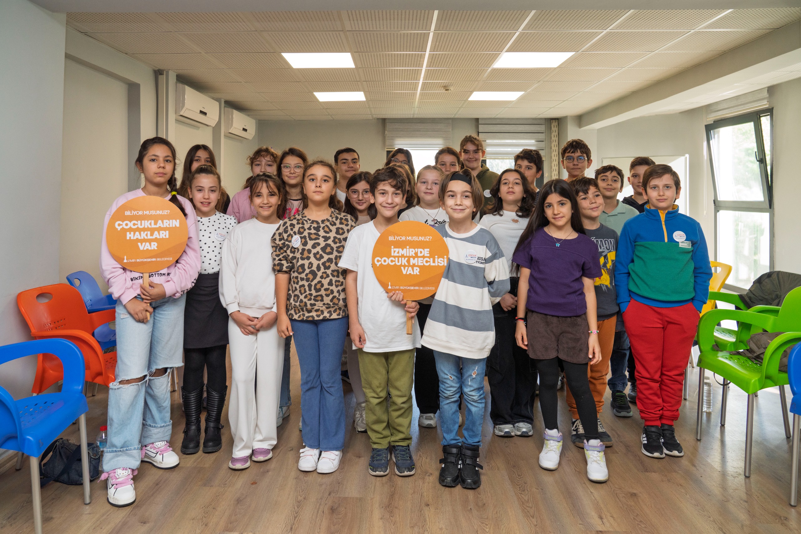 İzmir Büyükşehir Belediyesi tarafından hayata geçirilen Çocuk Meclisi, 2025-2026 dönemi