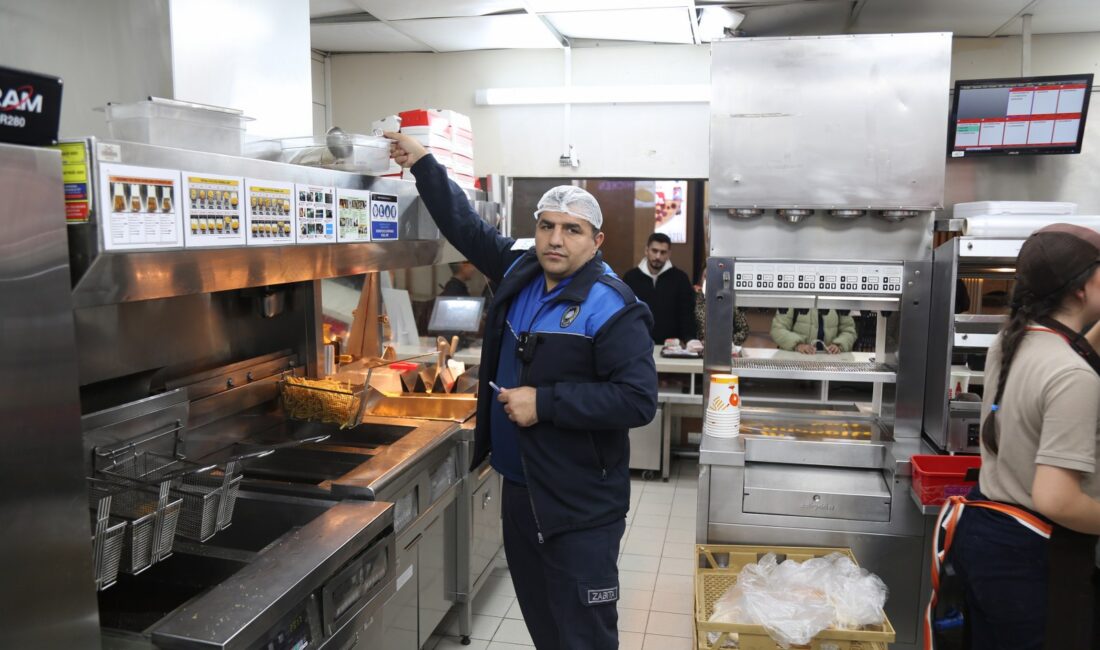 İstanbul'daki art arda yaşanan gıda zehirlenmesi olaylarının ardından Eyüpsultan Belediyesi