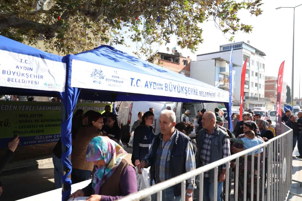 Büyükşehir Belediyesi Binlerce Kışlık Fideyi Germencikliler ile Buluşturdu.