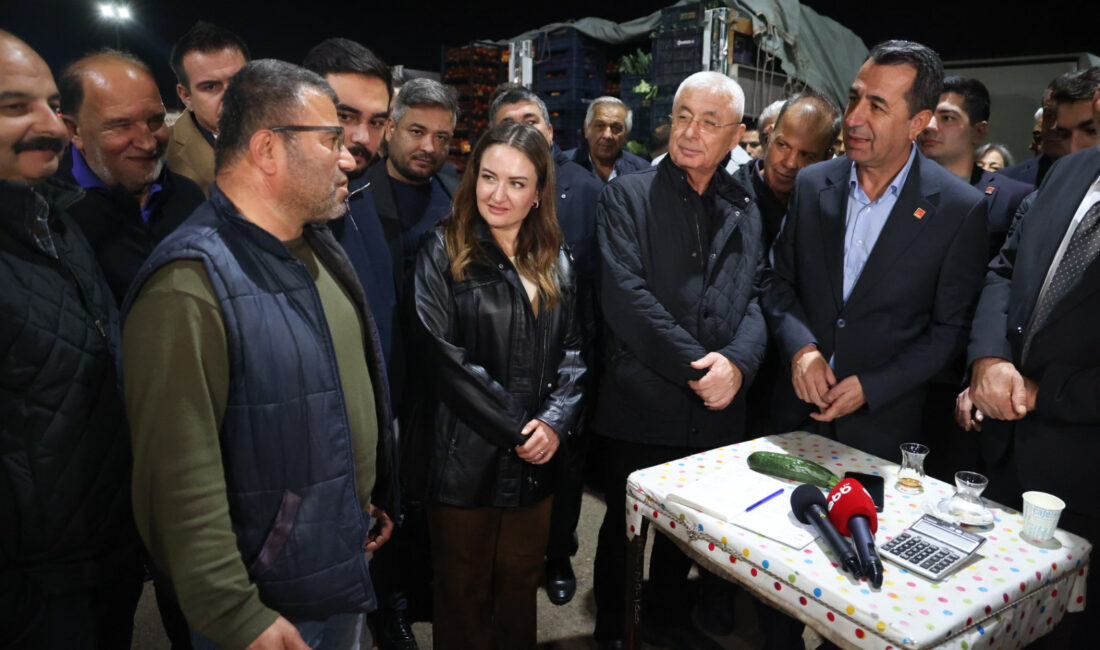 Antalya Büyükşehir Başkan Vekili Büşra Özdemir’den Hal Esnafına Ziyaret Antalya Büyükşehir Belediyesi Başkan Vekili Büşra Özdemir, Cumhuriyet Halk Partisi