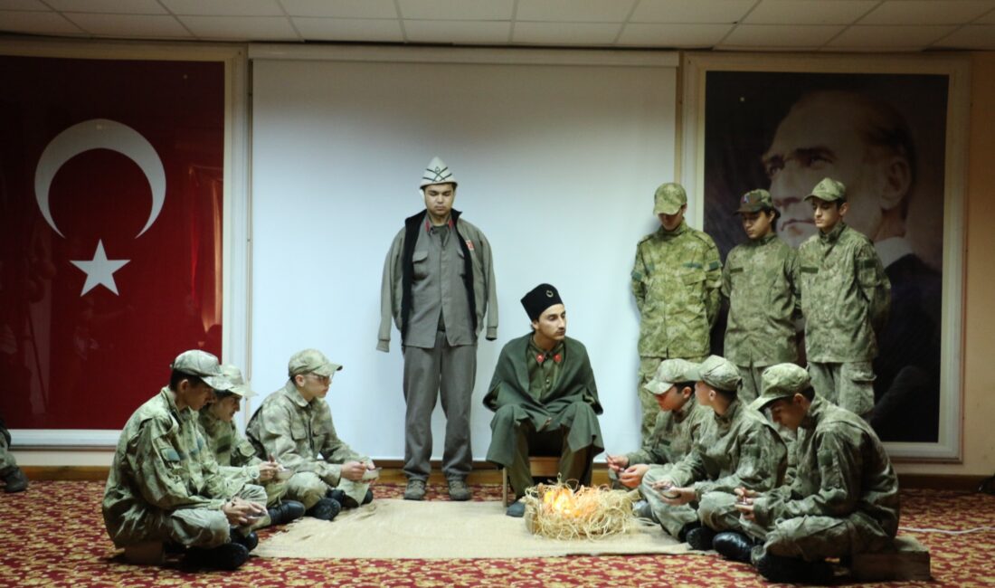 Kaş’ta 10 Kasım Atatürk’ü Anma Töreni Yapıldı Antalya’nın Kaş ilçesinde