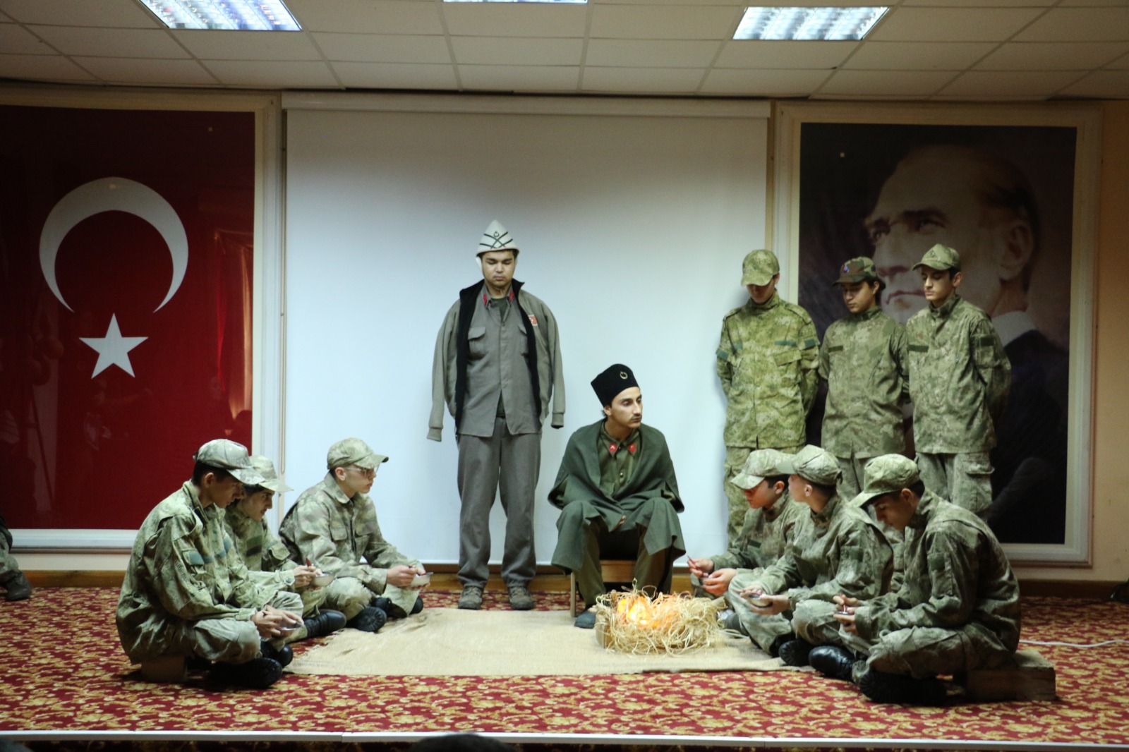 Kaş’ta 10 Kasım Atatürk’ü Anma Töreni Yapıldı Antalya’nın Kaş ilçesinde