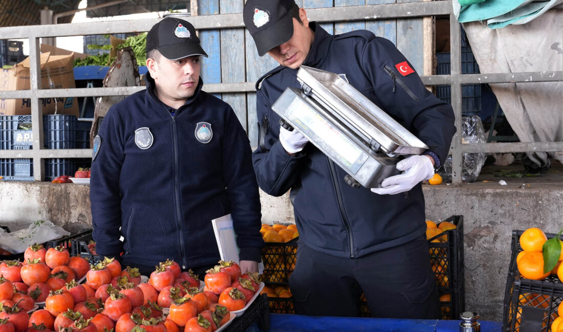 Keçiören Zabıtası’ndan Semt Pazarlarında Tartı Ve Terazi Denetimi Keçiören Zabıtası’ndan Semt Pazarlarında Tartı Ve Terazi Denetimi Keçiören Belediyesi