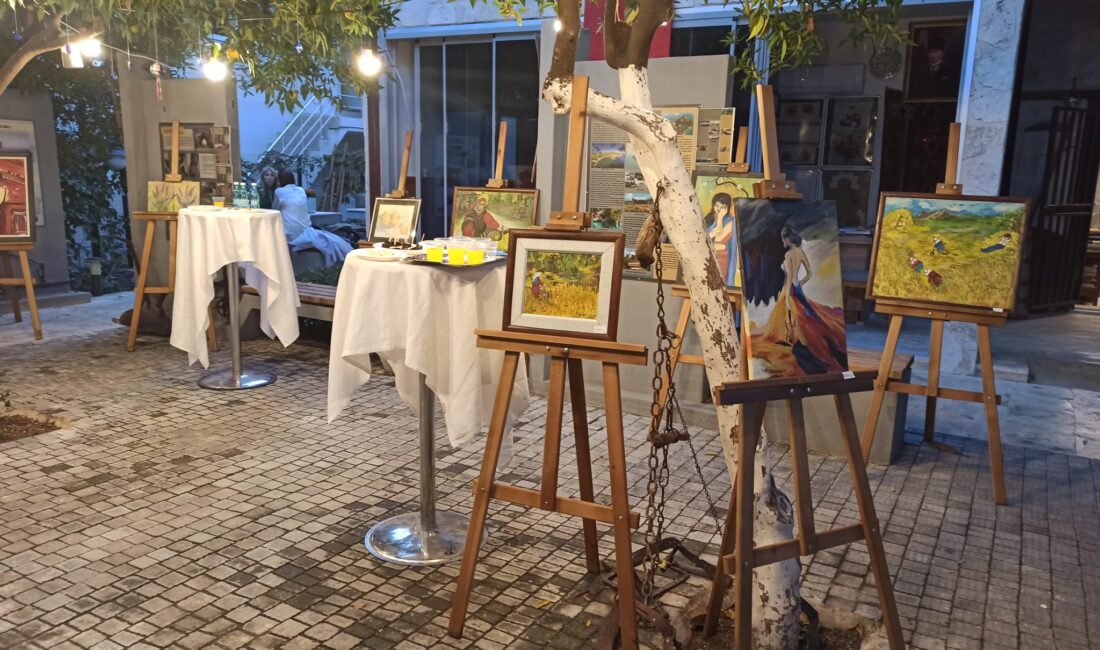 Necati Topaloğlu, Kemer Belediyesi Kültür Evi’ndeki Sergi Açılışına Katıldı Kemer