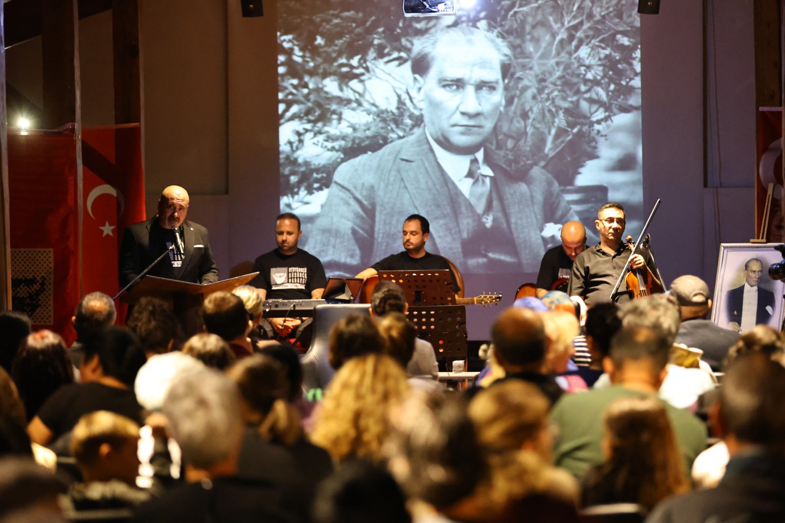 Gazi Mustafa Kemal Atatürk vefatının 87. yıl dönümünde Efes Selçuk