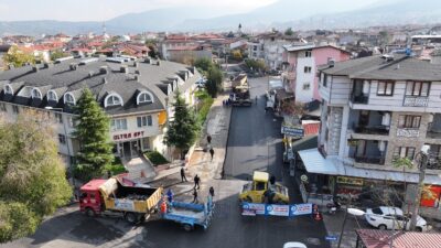 Pamukkale Belediyesi’nden Yol Yenileme Atağı: Sıra Kılıçarslan Caddesi’nde Pamukkale Belediyesi,
