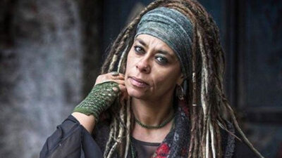 İzmir Büyükşehir Belediyesi’nin "Yaşayan Kütüphane" yaklaşımı ile başlattığı Yaşayan Kütüphane