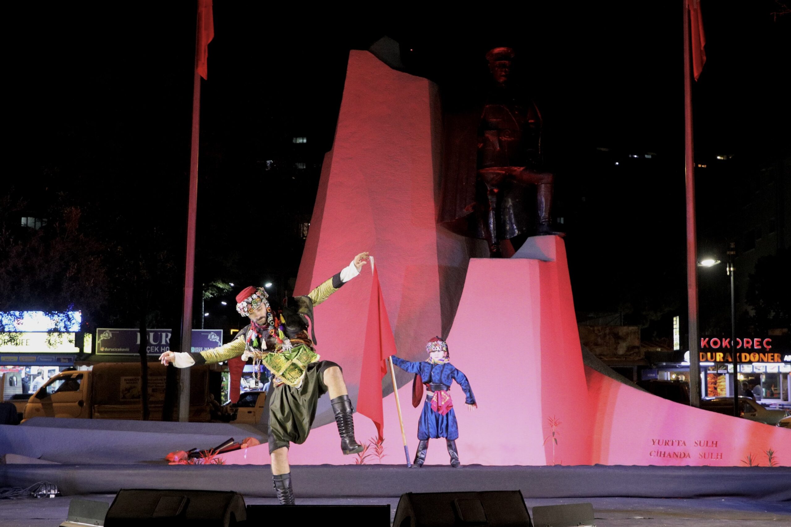 Türkiye Cumhuriyeti'nin kurucusu Ulu Önder Gazi Mustafa Kemal Atatürk, Mudanya’da