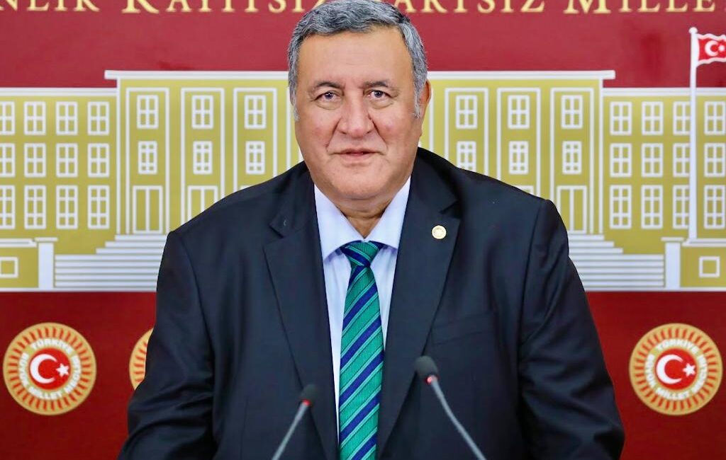 Ömer Fethi Gürer: “Tekstil Ve Hazır Giyimde 8 Ayda 2 Bin 781 İşyeri Kapandı” Ömer Fethi Gürer: “Tekstil Ve Hazır Giyimde 8 Ayda 2