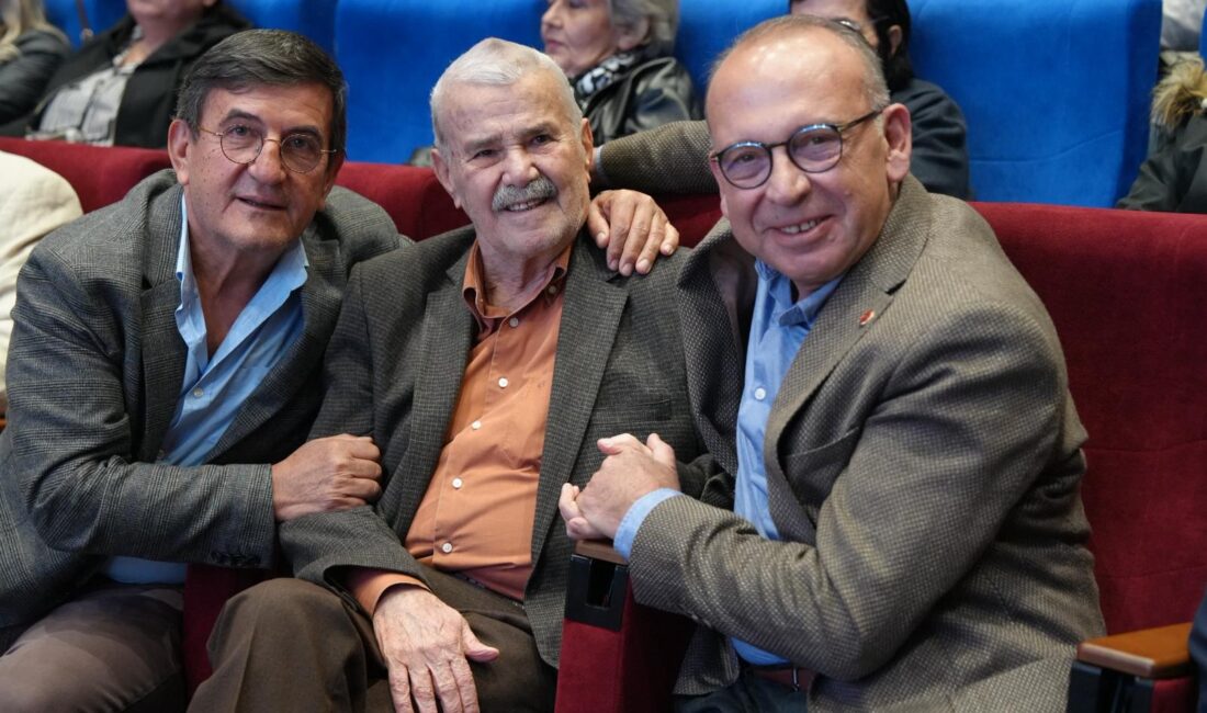 Turgutlu’da Efsane Başkan Osman Özgüven’in Yaşamı İzleyiciyle Buluştu Turgutlu Belediyesi ev sahipliğinde, Dikili’nin efsane belediye başkanı Osman Özgüven’in