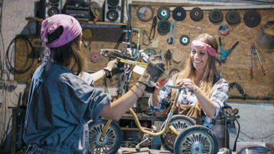 Altınordu Belediyesi’nden Kadınlara Tamir Atölyesi Altınordu Belediyesi, kadınların günlük yaşamda