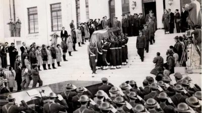 4 Kasım 1953 Sonsuzluğa Uğurlanış: Bir Milletin Vedası 4 Kasım