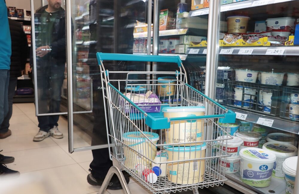 Denetimlerde Tarihi Geçmiş Ürünler Tespit Edildi Denetimlerde Tarihi Geçmiş Ürünler Tespit Edildi Yalova Belediyesi Zabıta Müdürlüğü