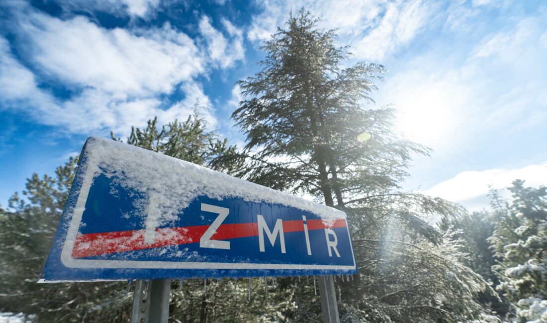 İzmir’in yüksek kesimleri, hava sıcaklıklarının düşmesi ve kar yağışının etkisiyle