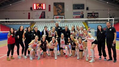 Turgutlu’nun Filedeki Temsilcisi Yüzleri Güldürdü Turgutlu Belediyesi Kadın Voleybol Takımı, deplasmanda mücadele ettiği Yunusemre Belediyespor’u