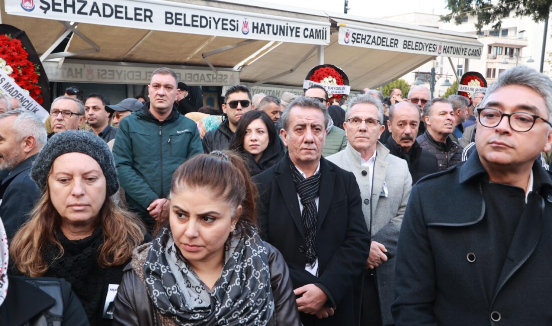 BAŞKAN YETİŞKİN GÜLŞAH DURBAY’I SON YOLCULUĞUNDA YALNIZ BIRAKMADI Efeler Belediye Başkanı Anıl Yetişkin, yaşamını yitiren Şehzadeler Belediye Başkanı