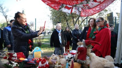 Yaklaşan yılbaşının coşkusunu kentin kalbinde yaşatmaya hazırlanan Karşıyaka Belediyesi, 13-31