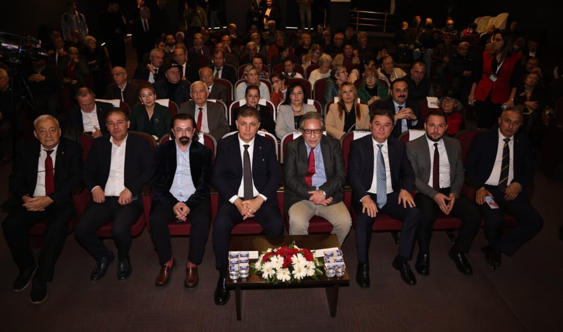 Başkan Tugay Zonguldak’ta düzenlenen sağlık zirvesine katıldı “Sağlık alanında yerel yönetimlere daha çok yetki verilmeli” Zonguldak’ta düzenlenen