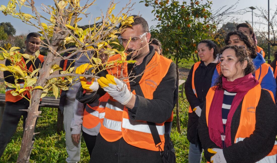 İzmir Büyükşehir Belediye Başkanı Dr. Cemil Tugay‘ın liyakat, sosyal adalet,