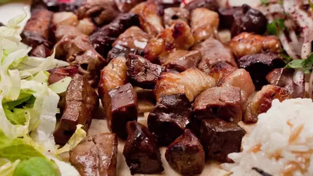 Günümüzde sağlıklı beslenme, sadece vücudumuzun ihtiyaç duyduğu enerji ve temel