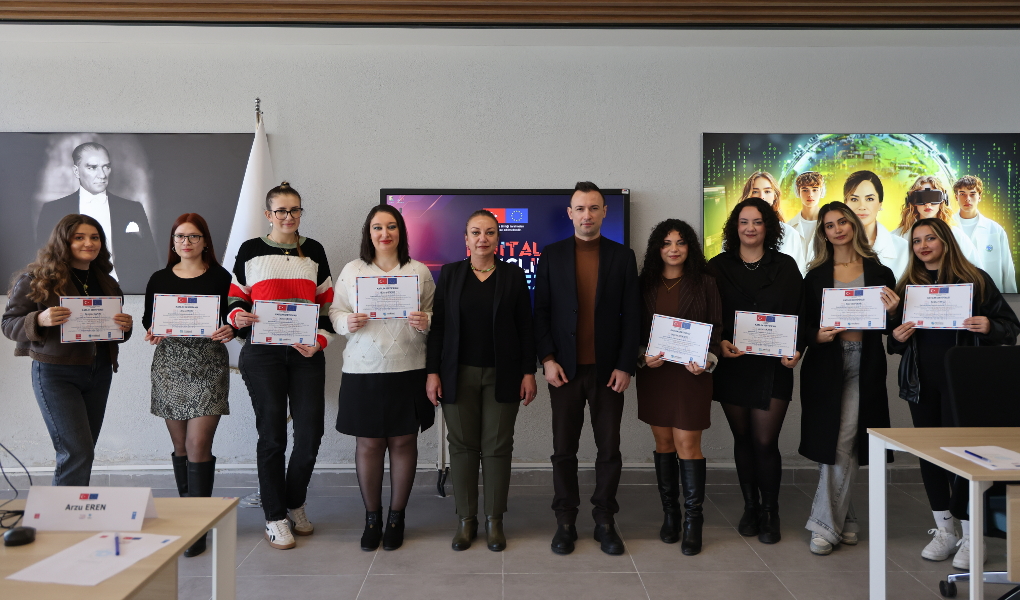 Tekirdağ Büyükşehir Belediyesi, Dijital Gençlik Merkezi bünyesinde yürütülen Dijital Pazarlama