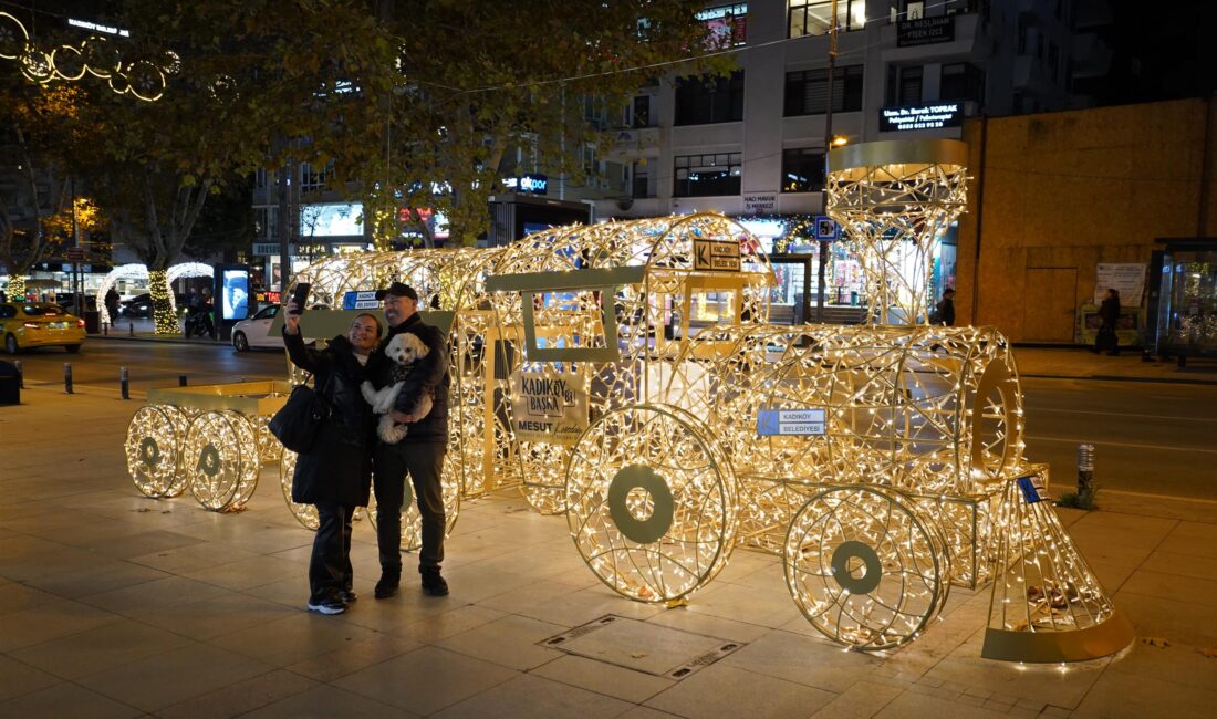 Kadıköy, her yıl olduğu gibi bu yıl da ışıl ışıl
