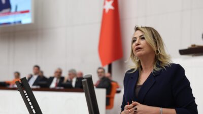 Türkiye’nin kadın hakları konusundaki öncü geçmişine dikkat çeken Kara, “Kadınlara