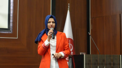 Keçiören Belediyesi, stajyer öğrencilere yönelik sağlık eğitimi programlarına devam ediyor.