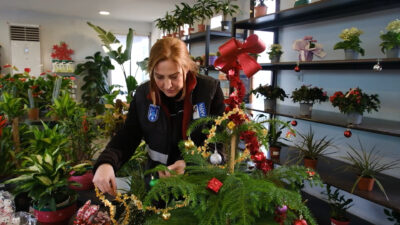 Ankara Büyükşehir Belediyesi (ABB) 2026 yılını rengârenk çiçeklerle karşılıyor. Yılbaşına